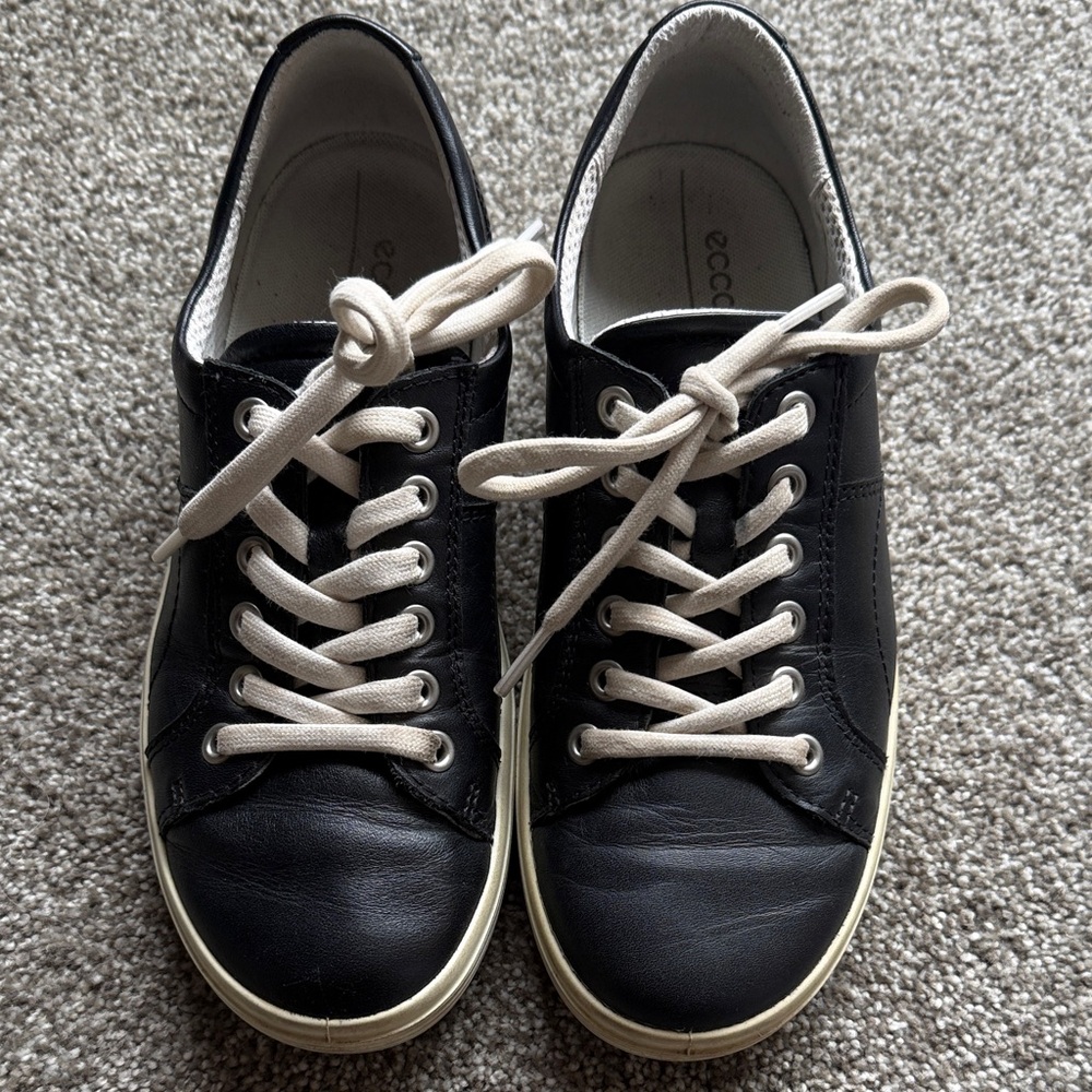Ecco Black Leather Casual Lace Up Shoes